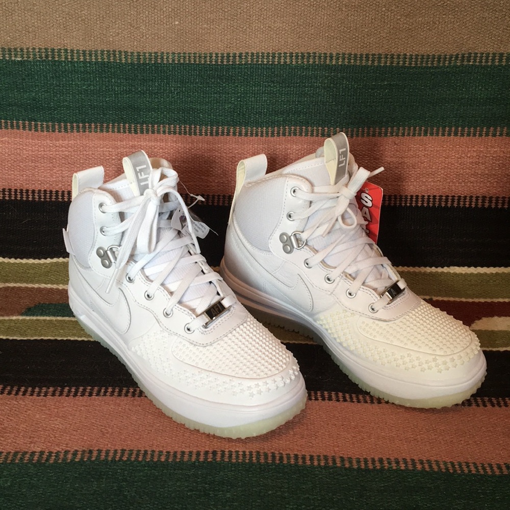 AIR FORCE 1 LUNR DUCK BOOT WHITE BOYS 5Y/WOMENS 7